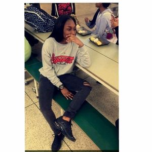 Meet your Posher, Tierra